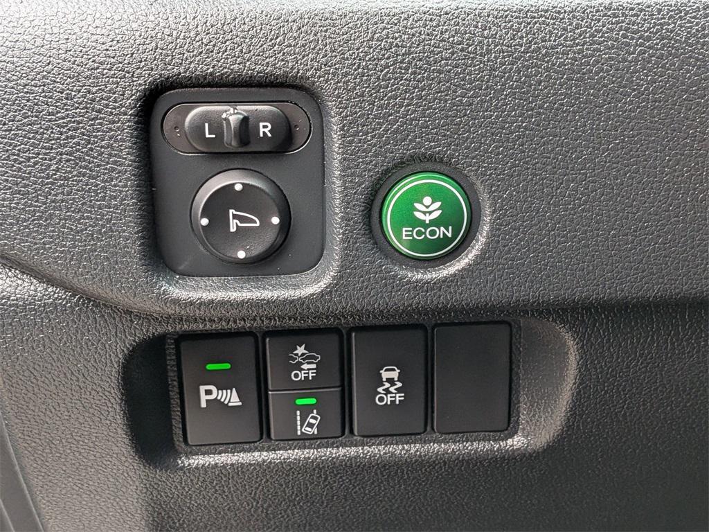 used 2022 Honda Pilot car, priced at $31,895