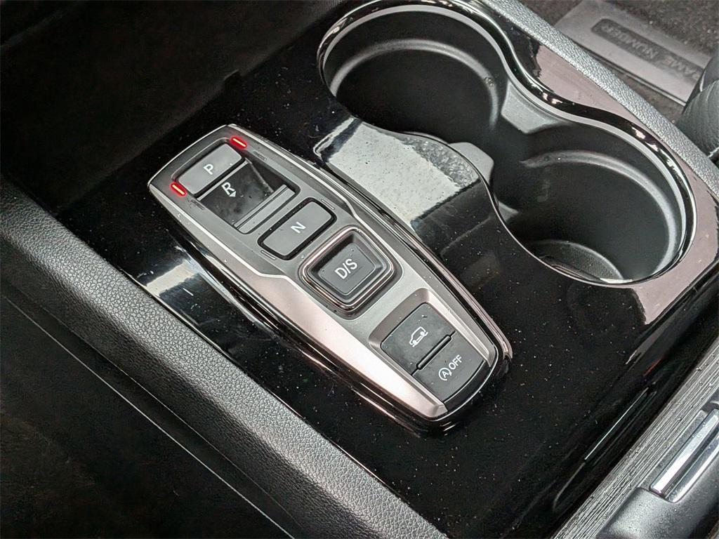 used 2022 Honda Pilot car, priced at $31,895