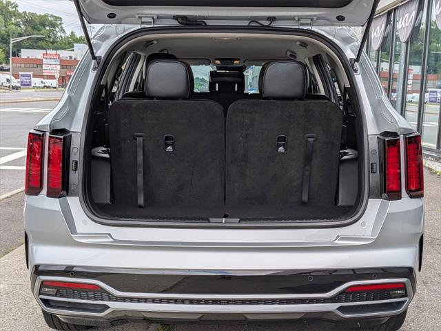 used 2022 Kia Sorento car, priced at $25,995