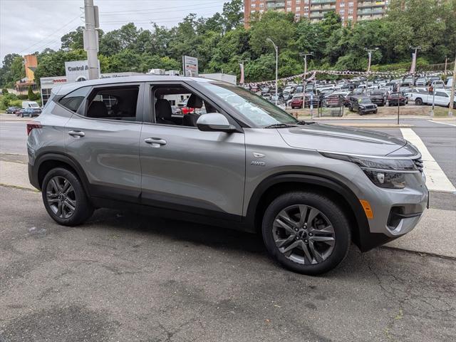 used 2023 Kia Seltos car, priced at $19,895