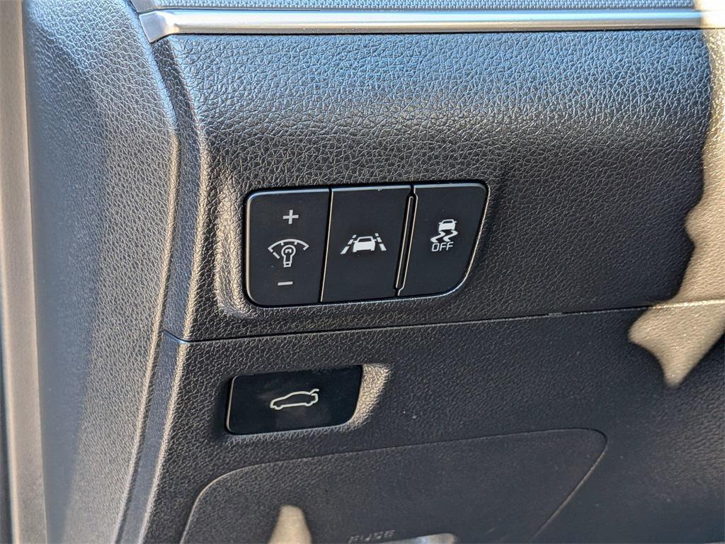 used 2023 Kia K5 car, priced at $22,595