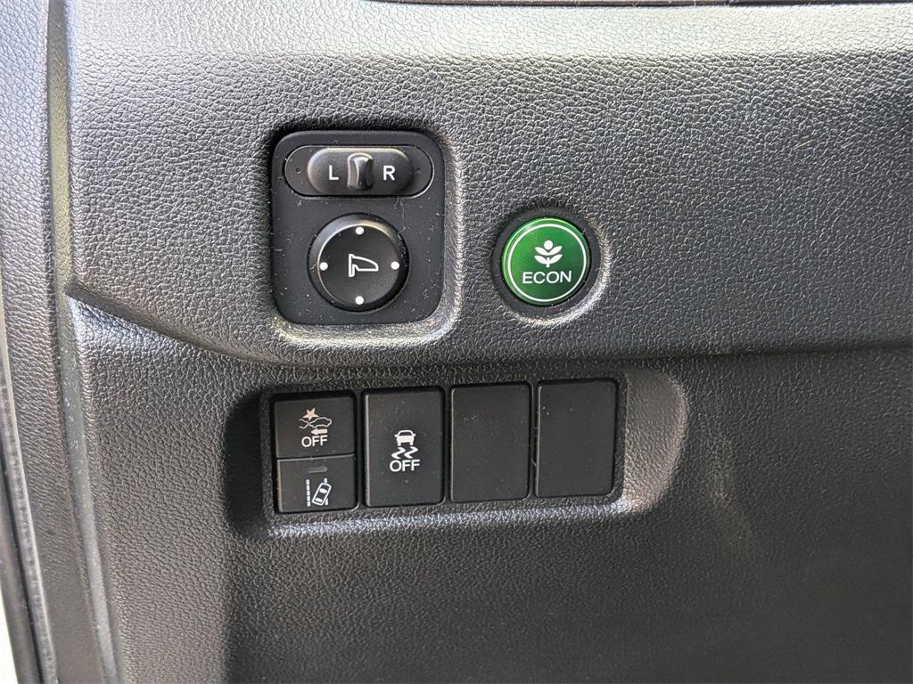 used 2022 Honda Pilot car, priced at $29,595