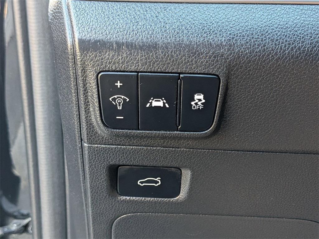 used 2022 Kia K5 car, priced at $23,595