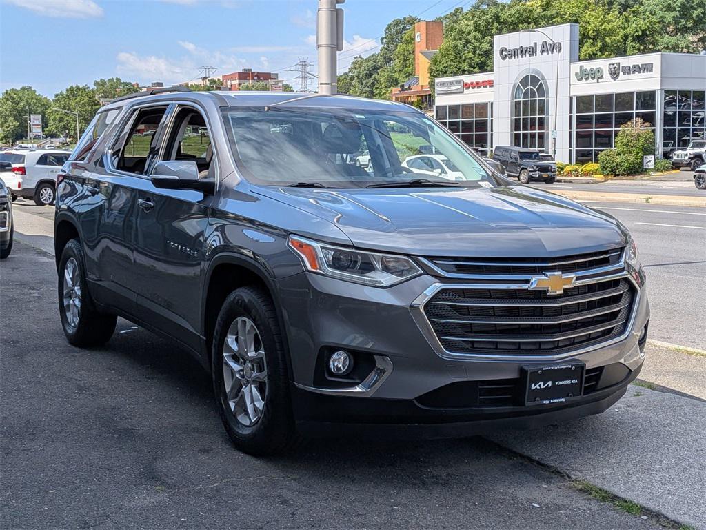 used 2021 Chevrolet Traverse car, priced at $23,595