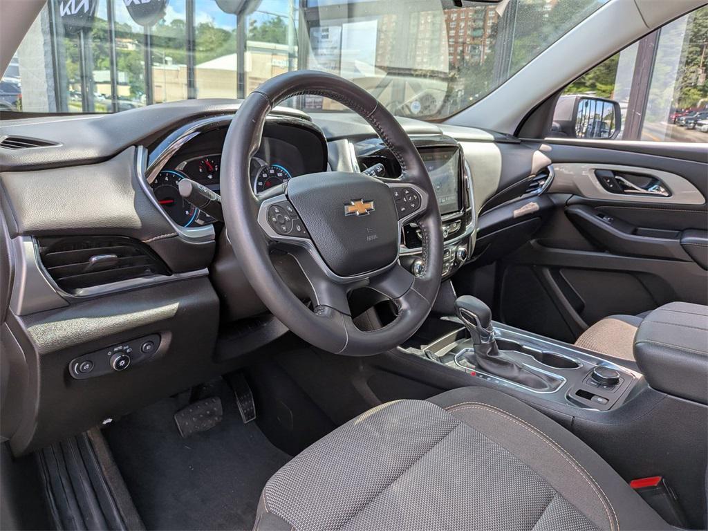 used 2021 Chevrolet Traverse car, priced at $23,595