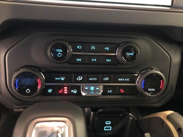 new 2025 Ford Bronco car, priced at $70,430