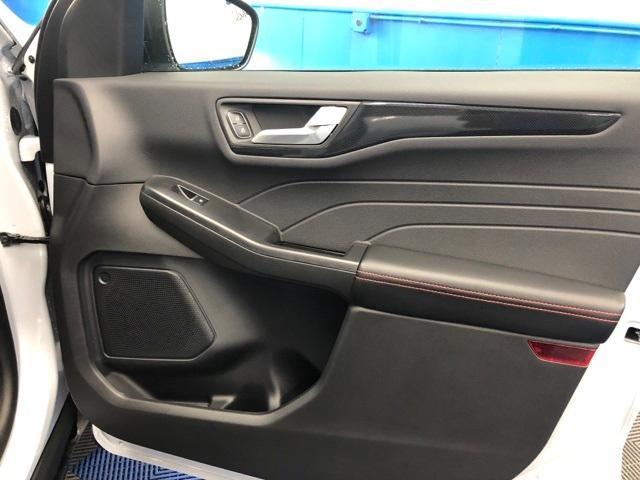 new 2025 Ford Escape car, priced at $30,675