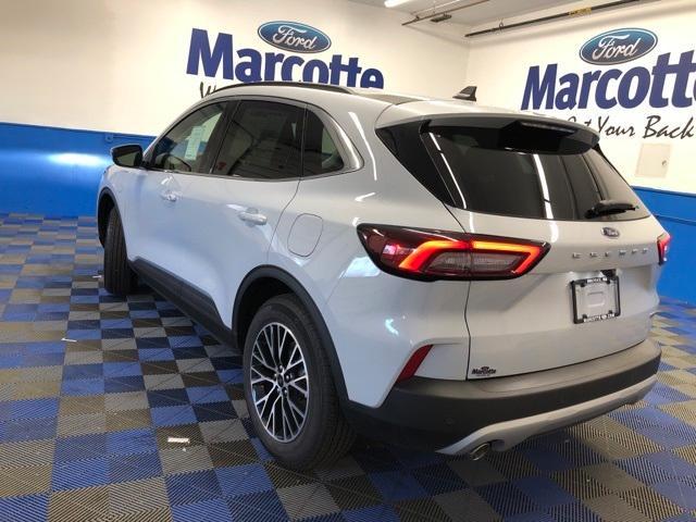 new 2025 Ford Escape PHEV car, priced at $30,618