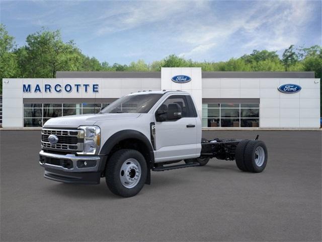 new 2025 Ford F-450 car, priced at $60,915