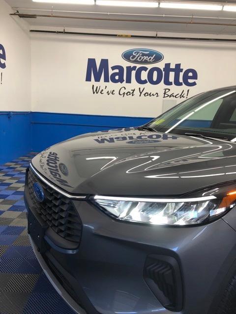 new 2025 Ford Escape car, priced at $27,238