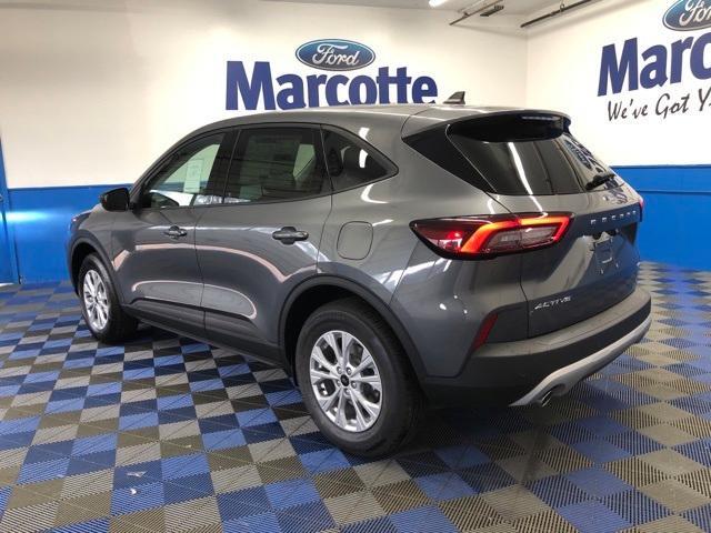 new 2025 Ford Escape car, priced at $29,761