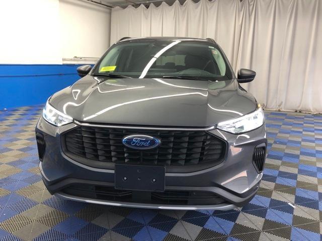 new 2025 Ford Escape car, priced at $31,058