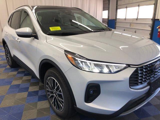 new 2025 Ford Escape car, priced at $31,617