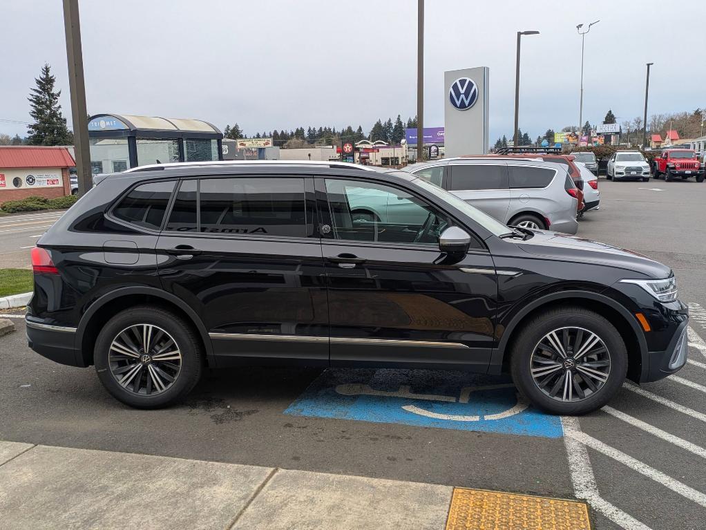 new 2024 Volkswagen Tiguan car