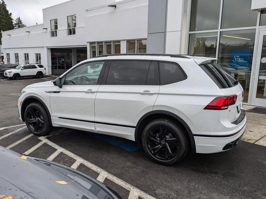 new 2024 Volkswagen Tiguan car, priced at $35,004