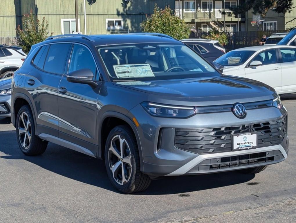 new 2025 Volkswagen Tiguan car, priced at $35,030