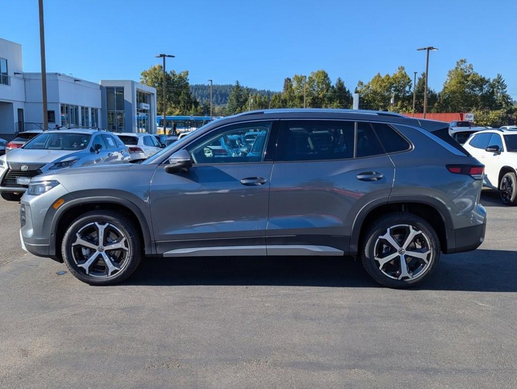 new 2025 Volkswagen Tiguan car, priced at $35,030