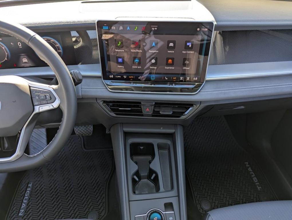 new 2025 Volkswagen Tiguan car, priced at $35,030