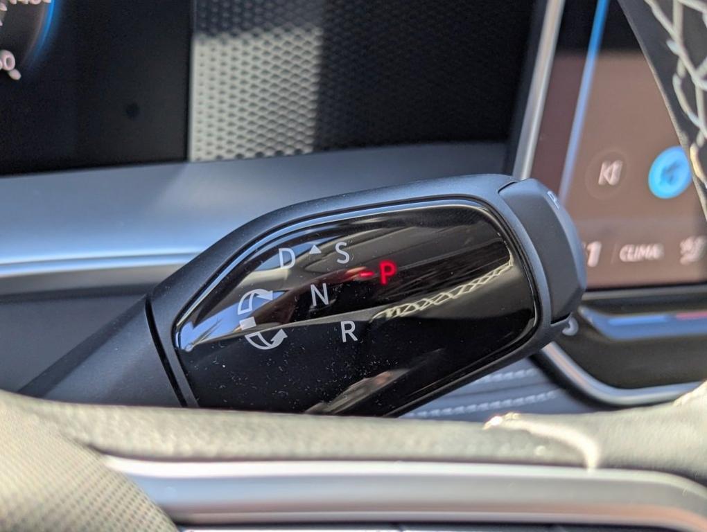 new 2025 Volkswagen Tiguan car, priced at $35,030