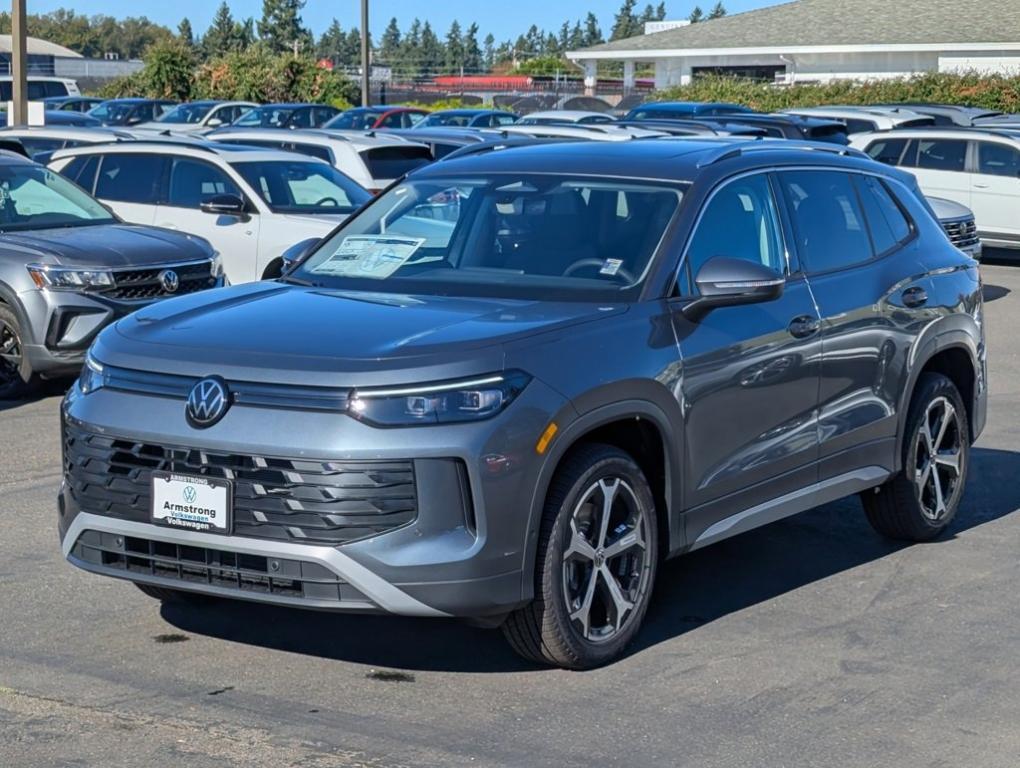 new 2025 Volkswagen Tiguan car, priced at $35,030