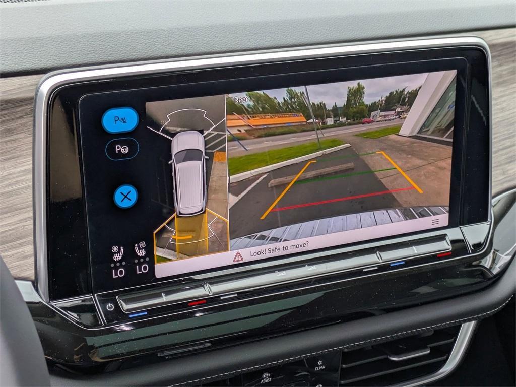 new 2025 Volkswagen Atlas car, priced at $55,675