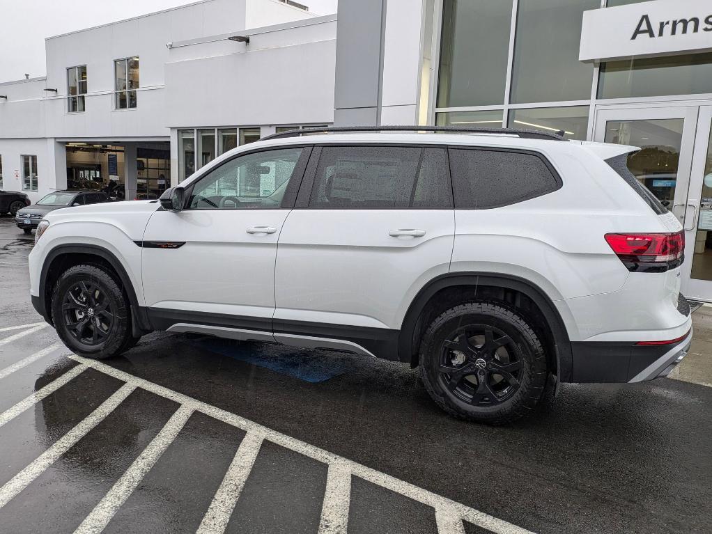 new 2024 Volkswagen Atlas car, priced at $48,734