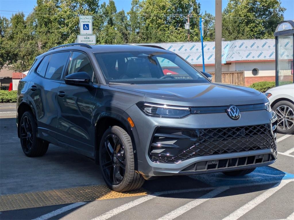 new 2025 Volkswagen Tiguan car, priced at $36,457