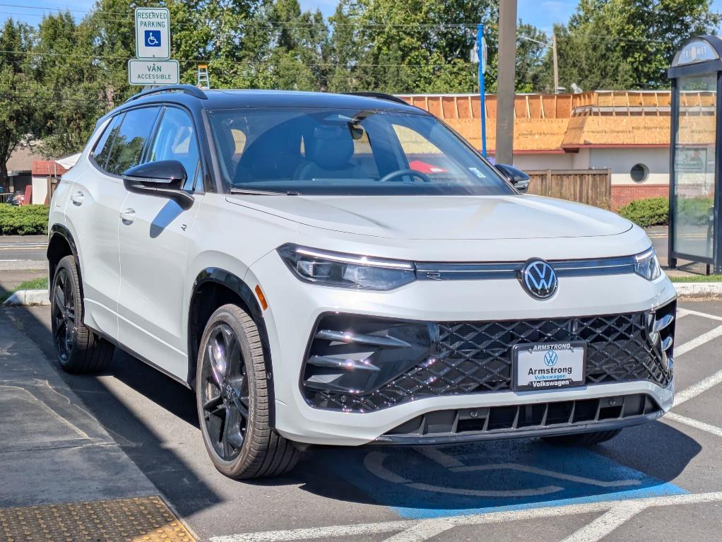new 2025 Volkswagen Tiguan car, priced at $40,104