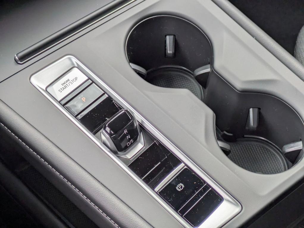 new 2025 Volkswagen Atlas Cross Sport car, priced at $39,764