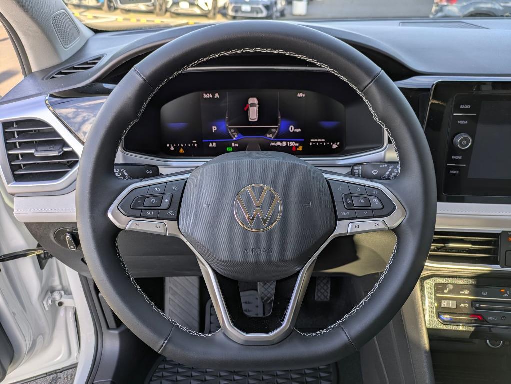 new 2025 Volkswagen Taos car