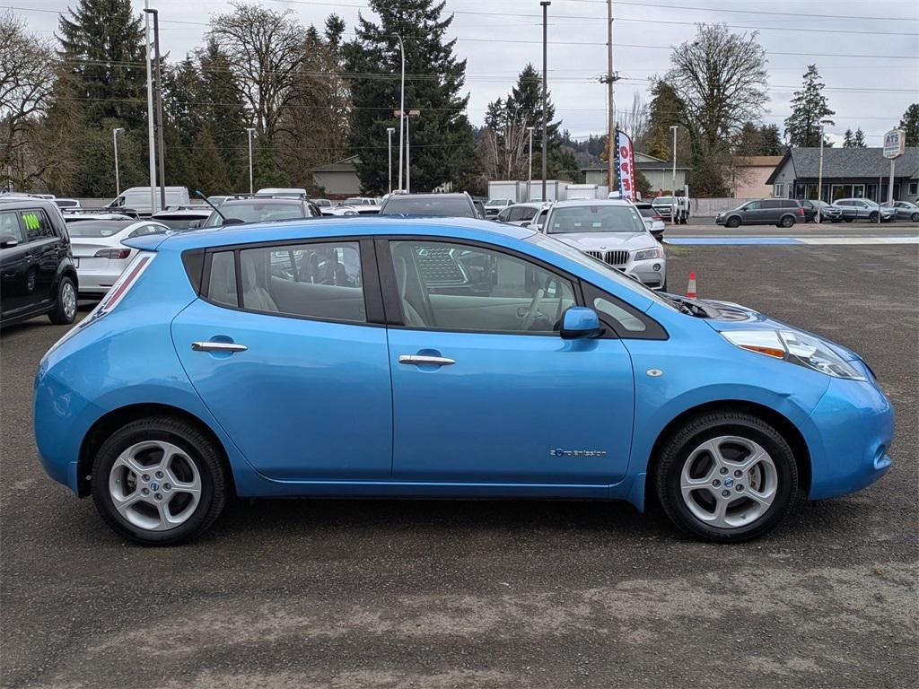 used 2011 Nissan Leaf car, priced at $5,000