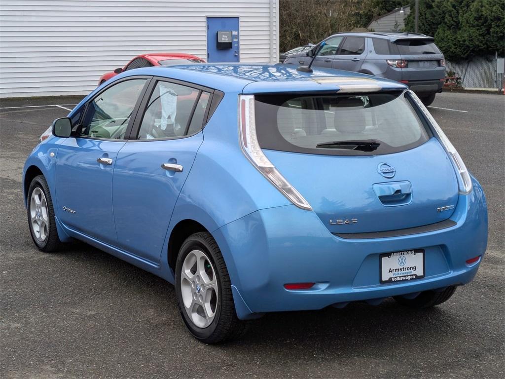 used 2011 Nissan Leaf car, priced at $5,000