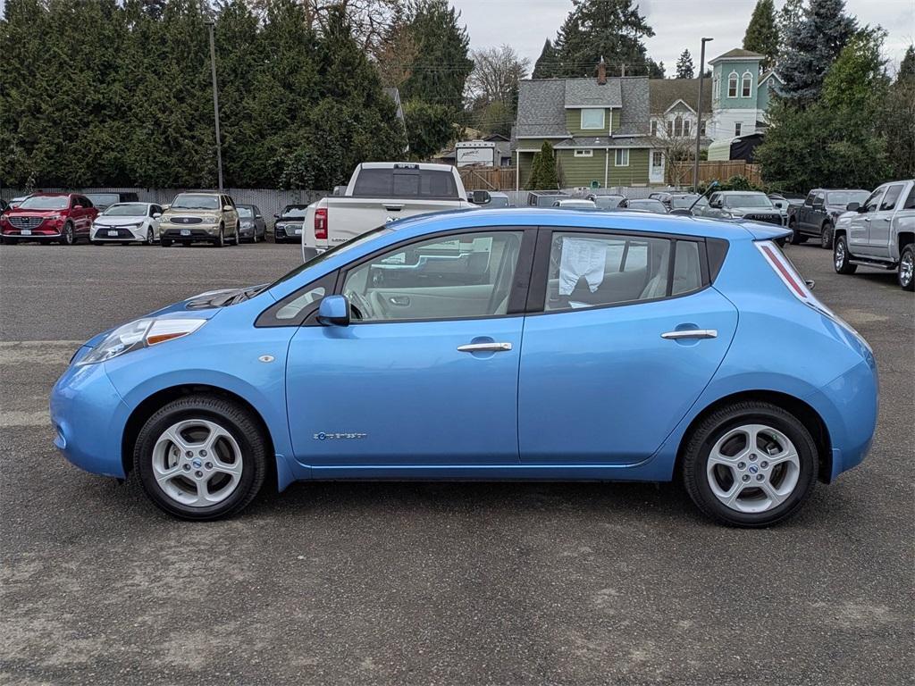 used 2011 Nissan Leaf car, priced at $5,000