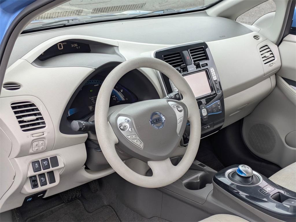 used 2011 Nissan Leaf car, priced at $5,000