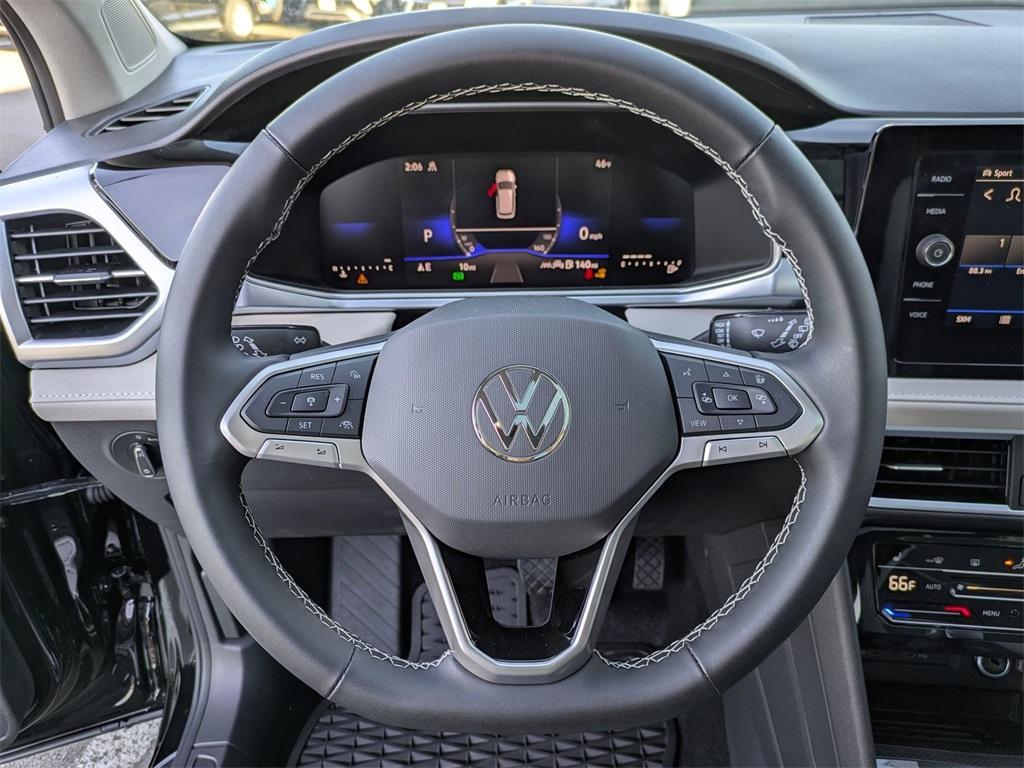 new 2025 Volkswagen Taos car