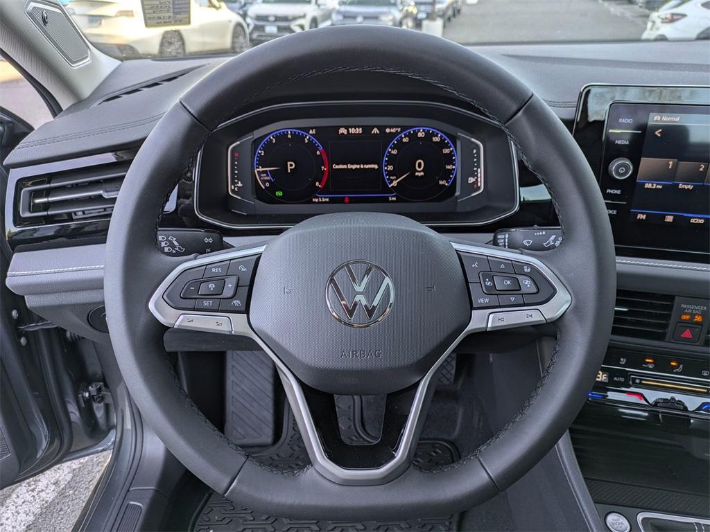 new 2025 Volkswagen Jetta car