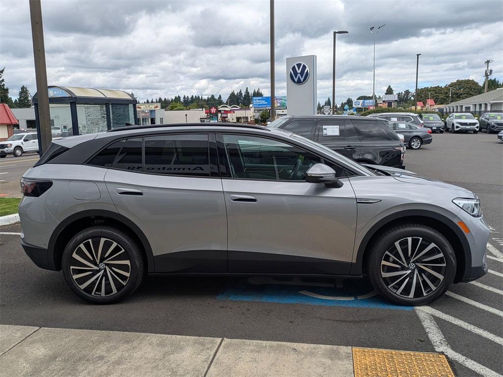 new 2025 Volkswagen ID.4 car, priced at $42,661