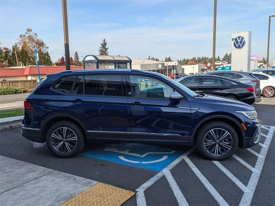 new 2024 Volkswagen Tiguan car, priced at $32,276