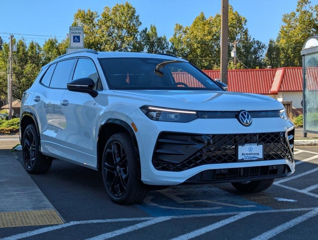new 2025 Volkswagen Tiguan car, priced at $37,959