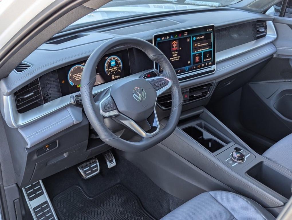 new 2025 Volkswagen Tiguan car, priced at $37,959