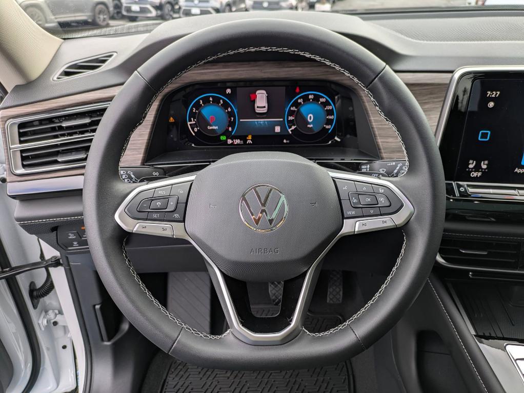 new 2025 Volkswagen Atlas car