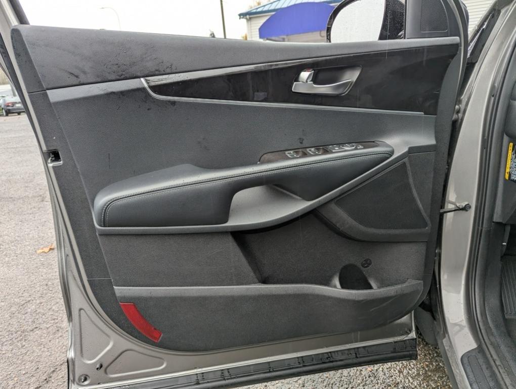 used 2016 Kia Sorento car, priced at $12,500