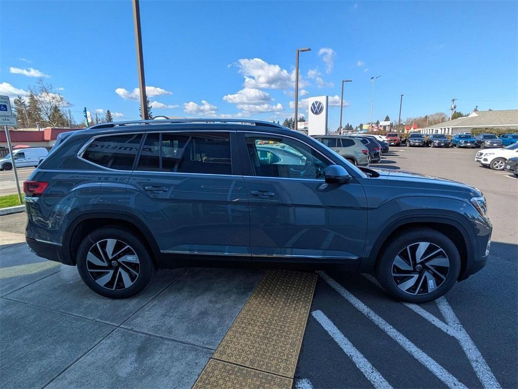 new 2025 Volkswagen Atlas car, priced at $47,548