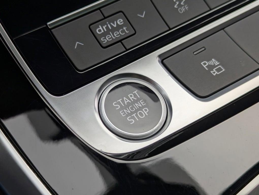 used 2023 Audi Q7 car, priced at $39,709