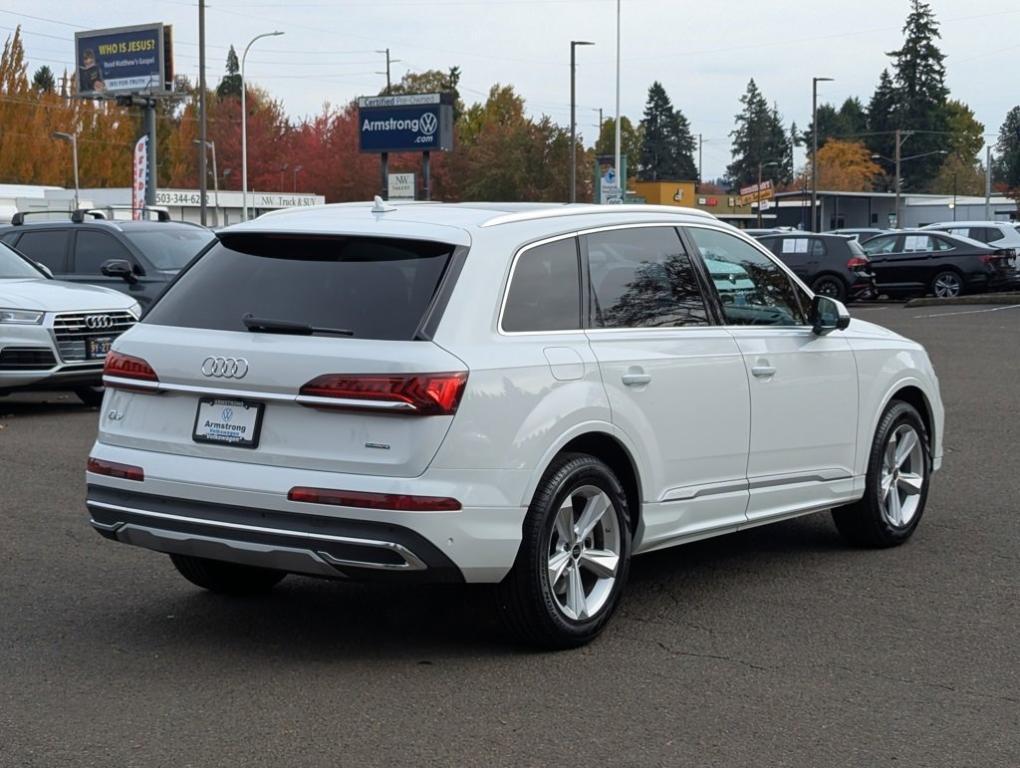 used 2023 Audi Q7 car, priced at $39,709