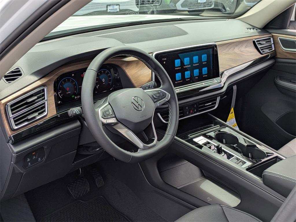 new 2025 Volkswagen Atlas car, priced at $45,641