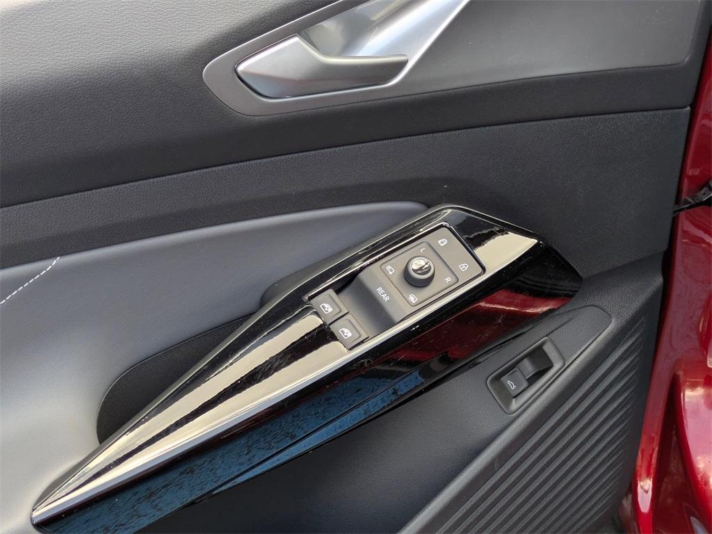 new 2025 Volkswagen ID.4 car