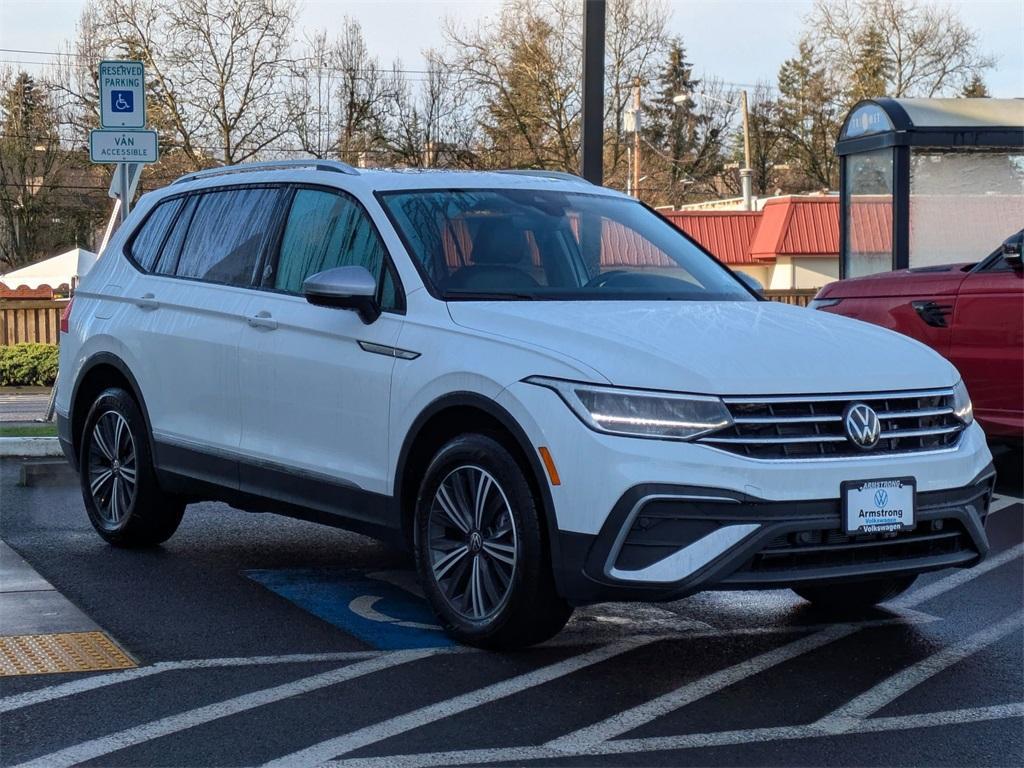 new 2024 Volkswagen Tiguan car