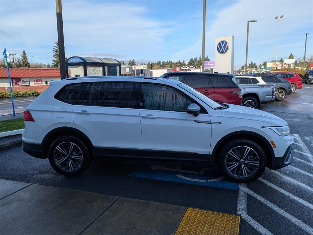 new 2024 Volkswagen Tiguan car