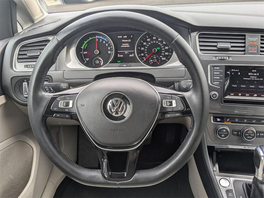 used 2015 Volkswagen e-Golf car, priced at $9,260